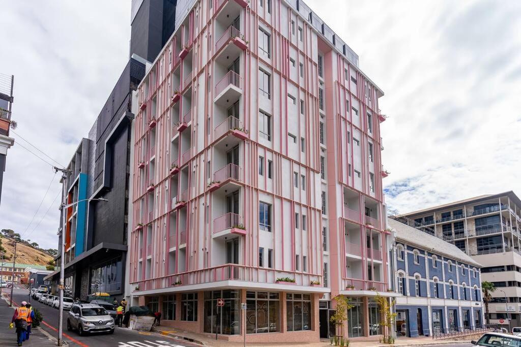 Apartment The Rose 707: Floor Modern Cape Town