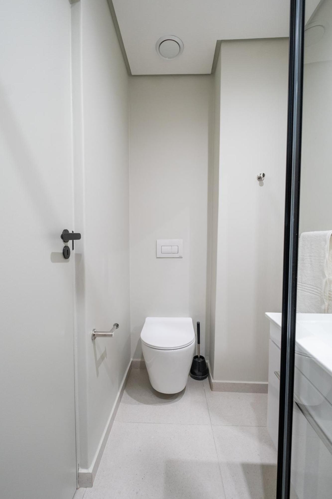 Apartment The Rose 707: Floor Modern