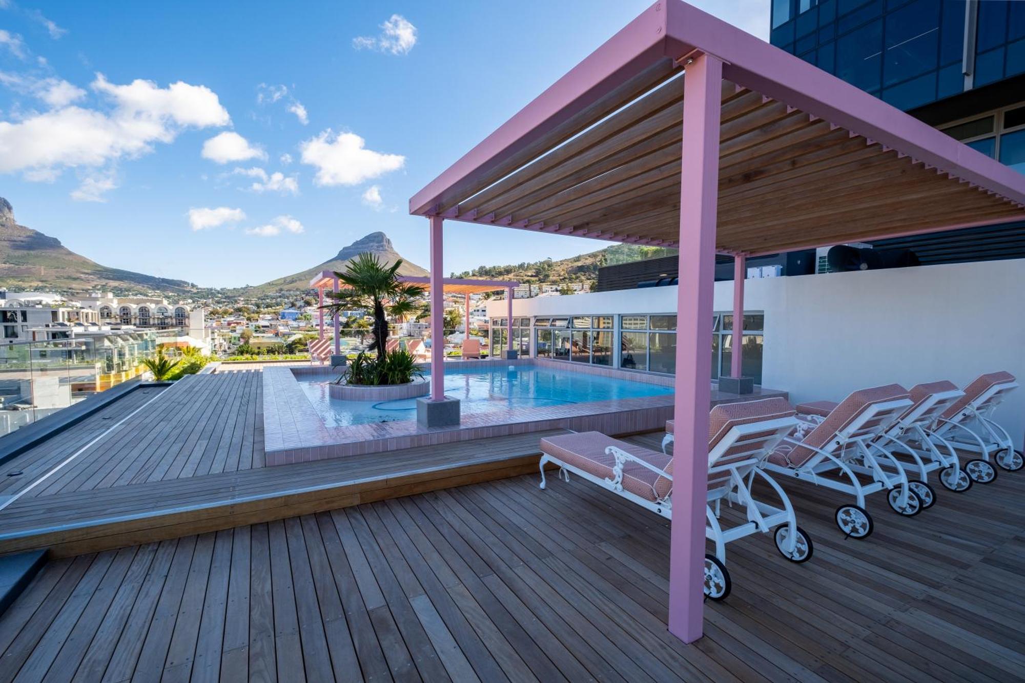 The Rose 707: Floor Modern Cape Town
